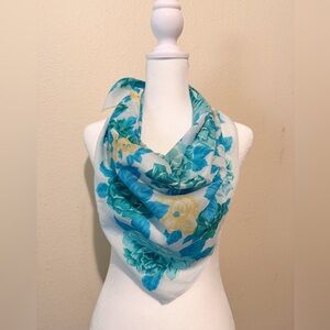 Vintage-Inspired Floral Square Scarf – Teal, Aqua & Yellow Rose Print Elegant